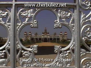 légende: Palace de Mysore depuis la porte est Karnataka 3
qualityCode=raw
sizeCode=half

Données de l'image originale:
Taille originale: 118452 bytes
Heure de prise de vue: 2002:02:21 07:30:56
Largeur: 640
Hauteur: 480
